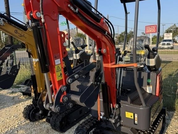 cf-industrial,-mx15rx,-13.5hp-gas-powered-mini-image-1