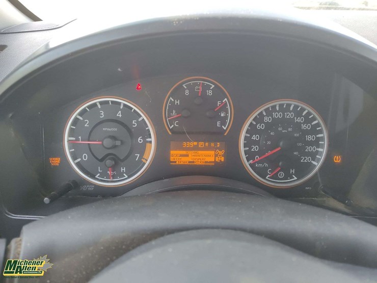 2009-nissan-titan-image-10