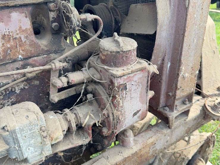 farmall-f-20-image-47