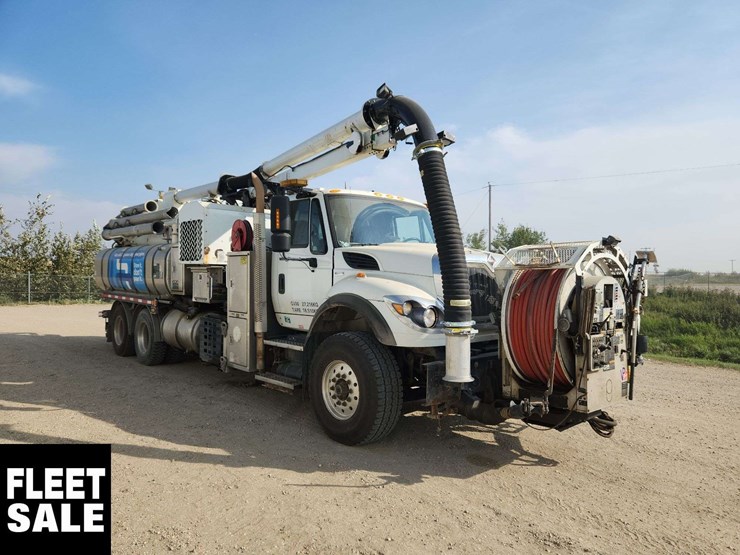 2013-international-workstar-7500-image-2