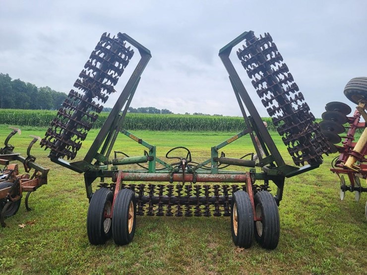 brillion-22'-crowfoot-cultipacker-image-5