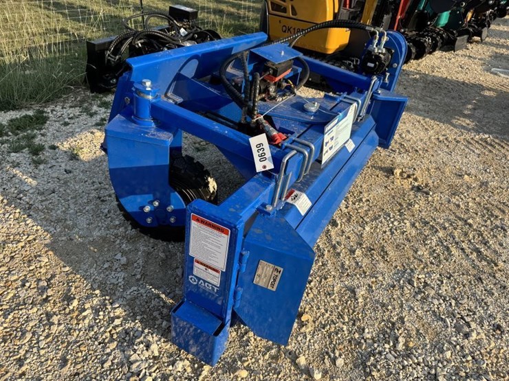 agrotk,-model:-ssscr72,-skid-steer-soil-image-4