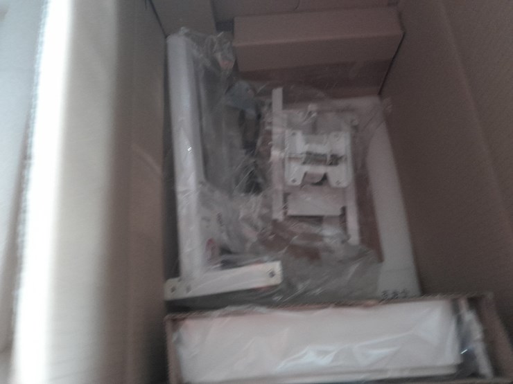 lot#--espon-brightlink-585wi-projector-image-2