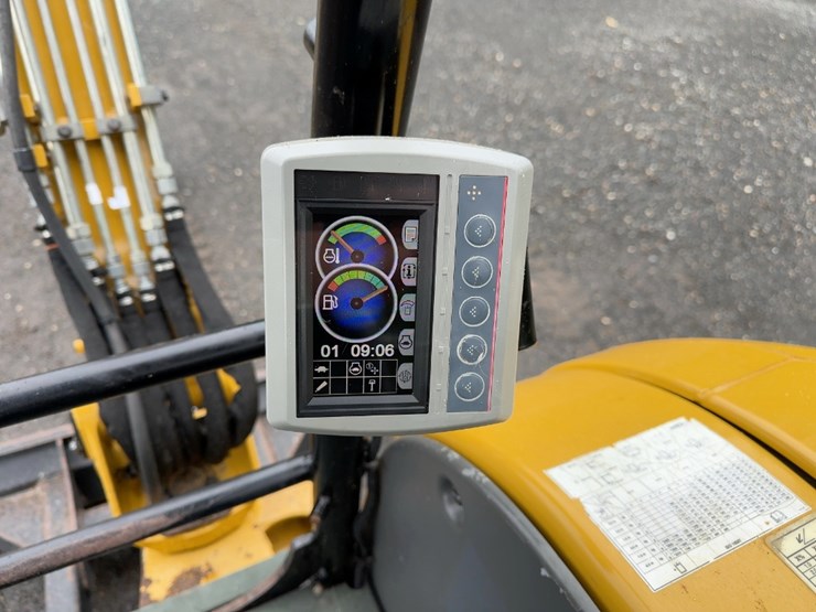 2016-caterpillar-304e2-cr-image-32