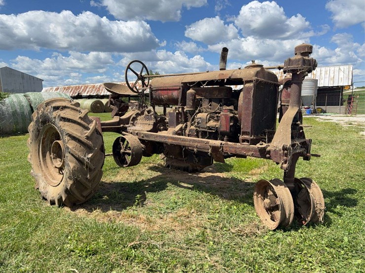 farmall-f-20-image-1