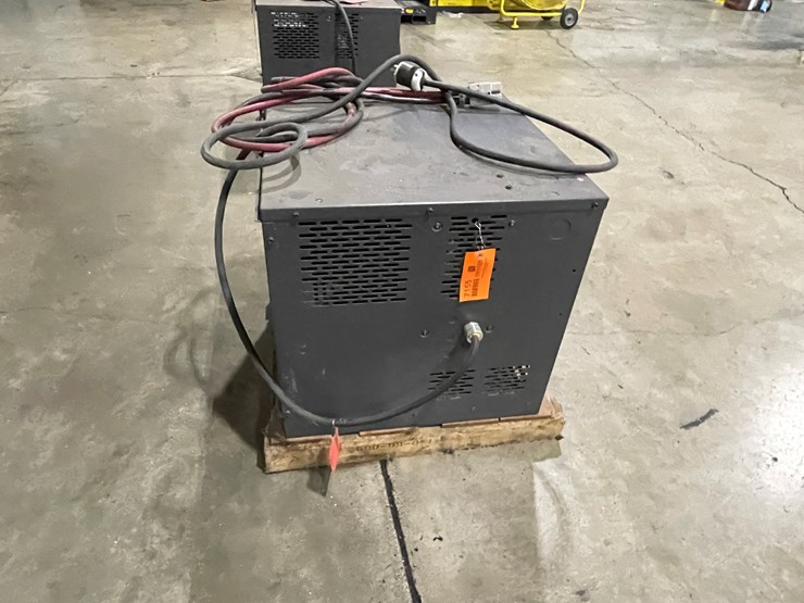 #7155-•-hawker-power-tech-high-frequency-intellicharger-forklift-battery-charger-image-4