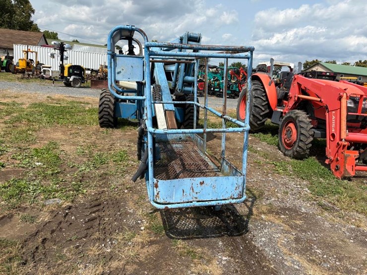 genie-2000-245/25-boom-lift-image-3