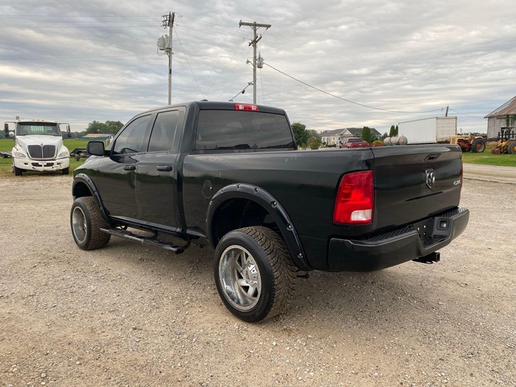 2016-dodge-1500-image-5