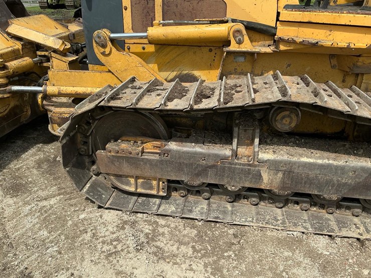 2002-deere-700h-image-33
