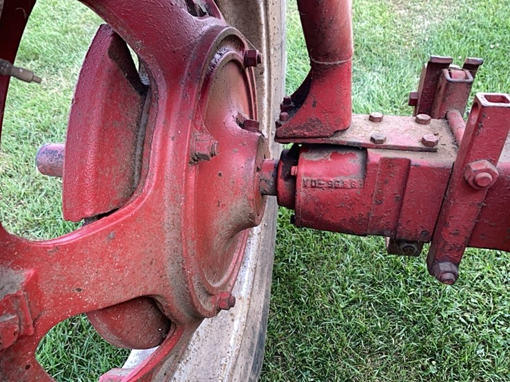 farmall-super-h-image-13