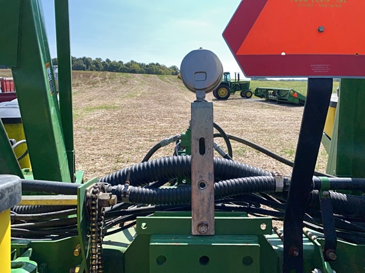 john-deere-1760-image-34