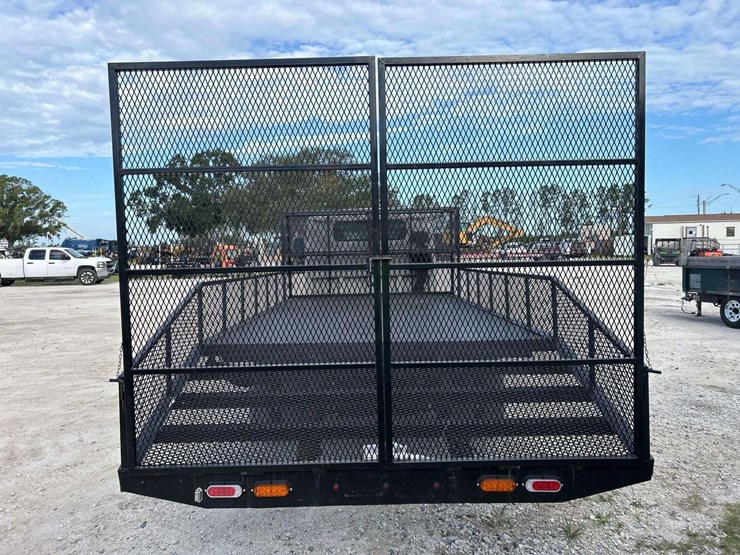 2013-mitsubishi-fuso-fec72w-image-27