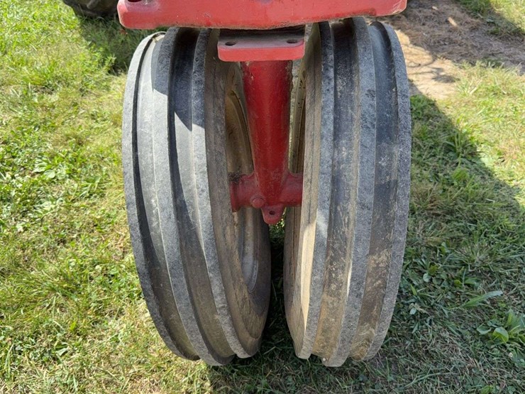 farmall-300-image-13