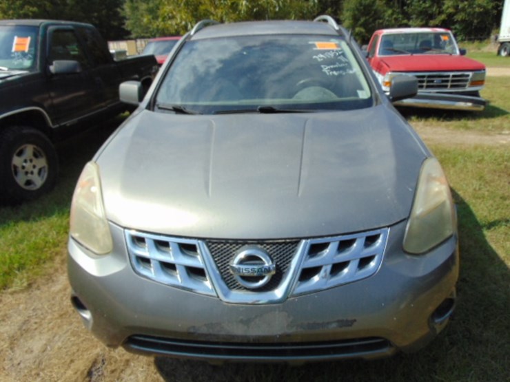 2011-nissan-rogue-image-10