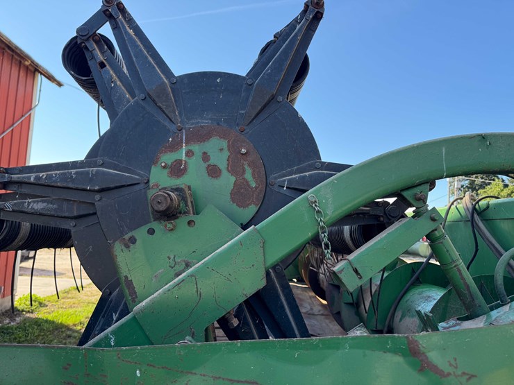 john-deere-216-image-13
