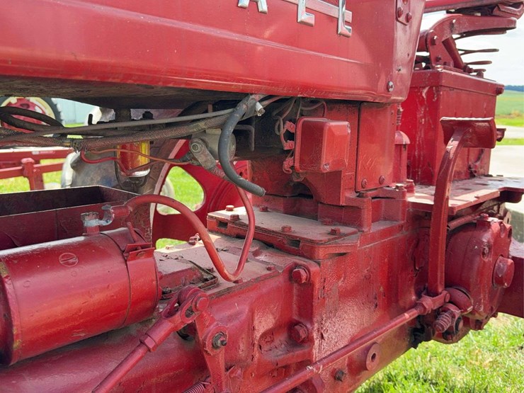 farmall-300-image-57