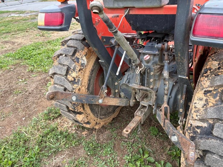 kubota-l3901-image-11