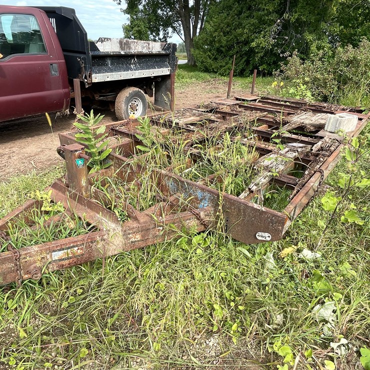 #1327 • Trailer Frame
