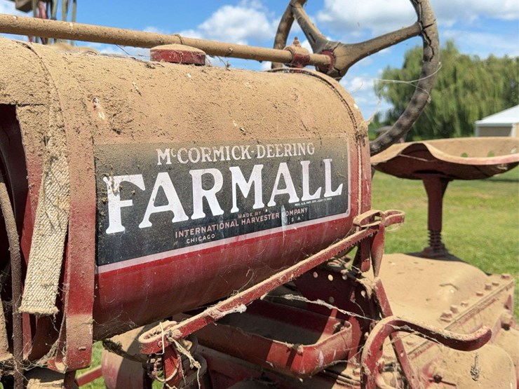 farmall-f-12-image-63