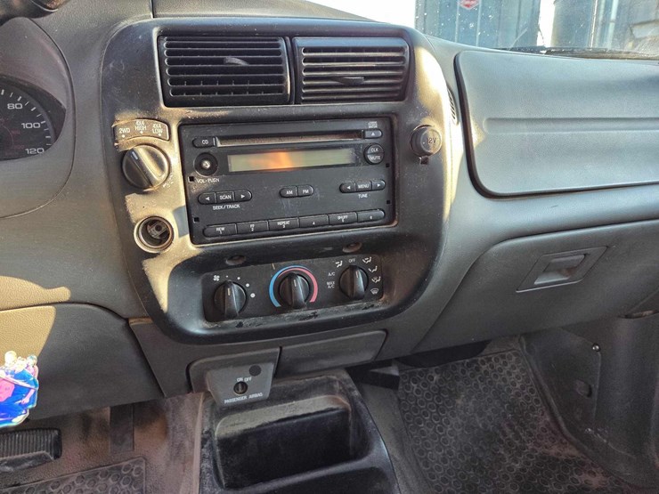 2004-ford-ranger-xlt-image-8
