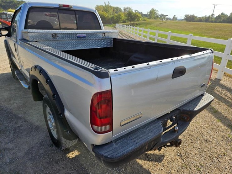 2005-ford-f250-image-12