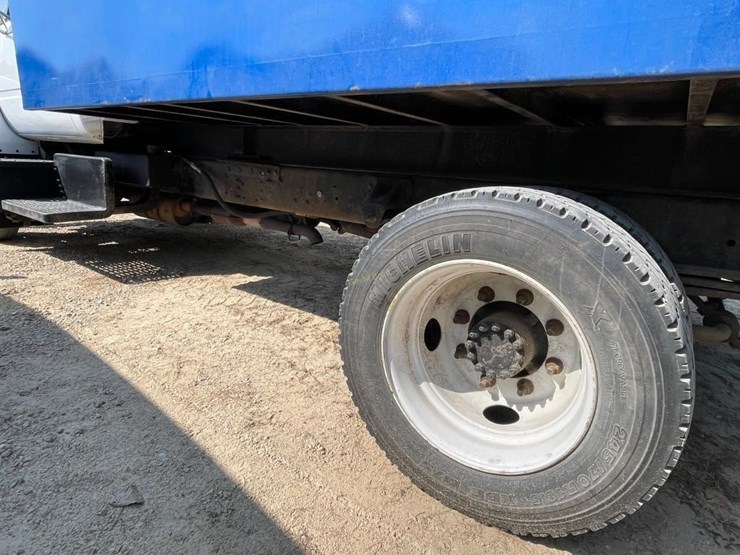 1999-gmc-c6500-truck-w/hoist-image-10