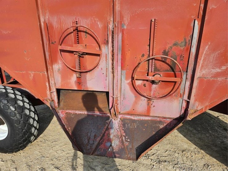 m&w-little-red-wagon-image-12