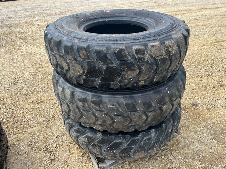 3-loader-tires-14.00r24-image-1