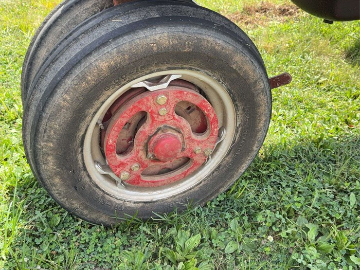 farmall-400-image-16