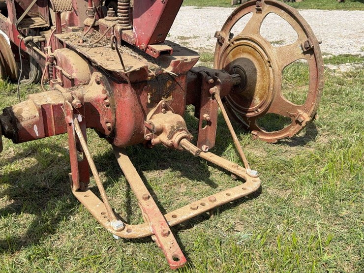 farmall-h-image-37