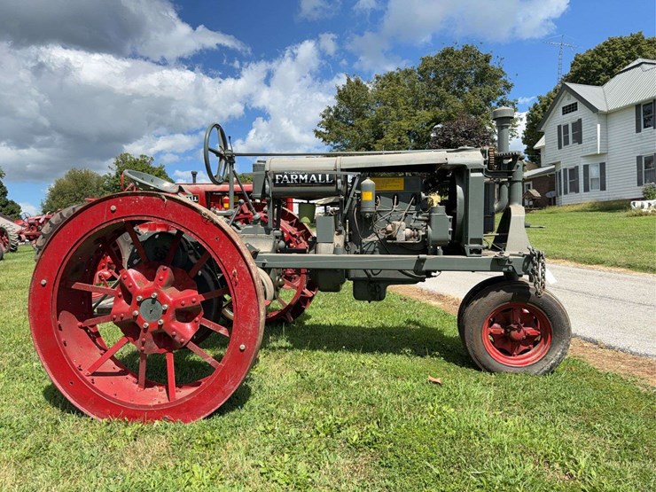 farmall-regular-image-1