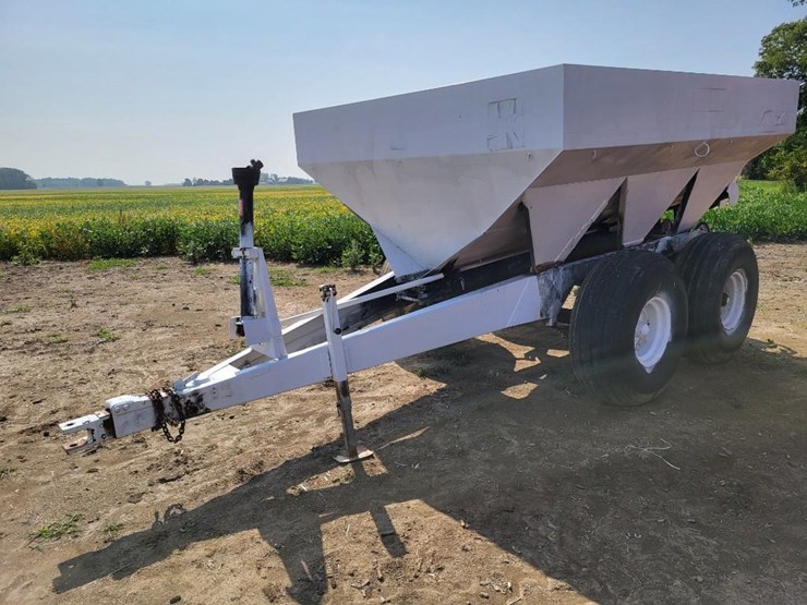 wilmar-6-ton-tandem-axle-lime/fertilizer-spreader-image-7