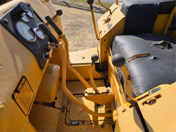 1974-john-deere-450-image-18