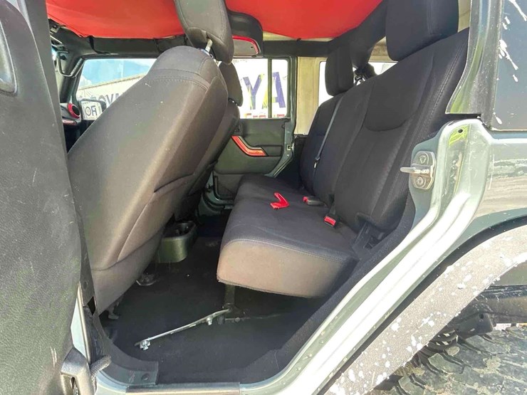 2015-jeep-wrangler-image-18