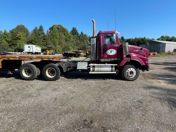 #2270-•-2011-western-star-semi-tractor-(has-wi-title)-(forestville,-wi)-image-5