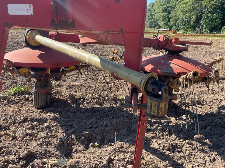 new-holland-255-image-7