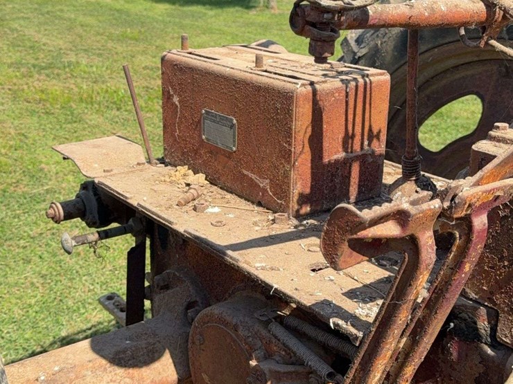 farmall-c-image-41
