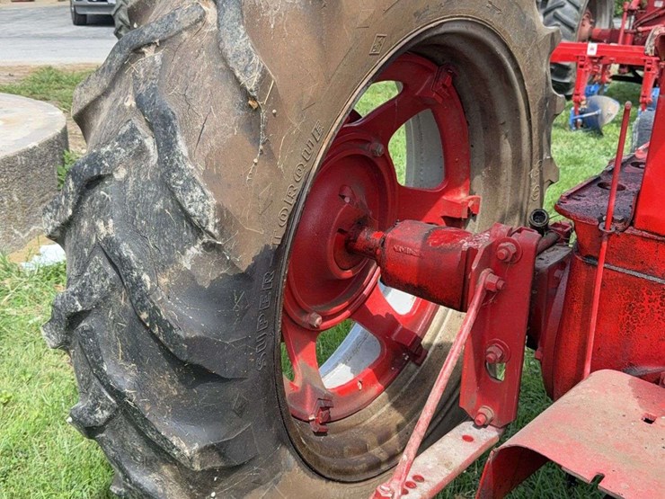 farmall-super-m-image-33