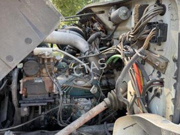 #683-•-international-power-rodder-truck-image-11