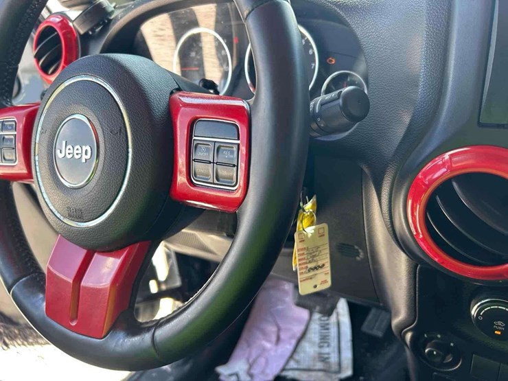 2015-jeep-wrangler-image-15