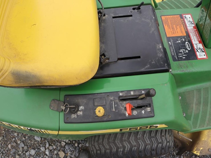 john-deere-525-image-8