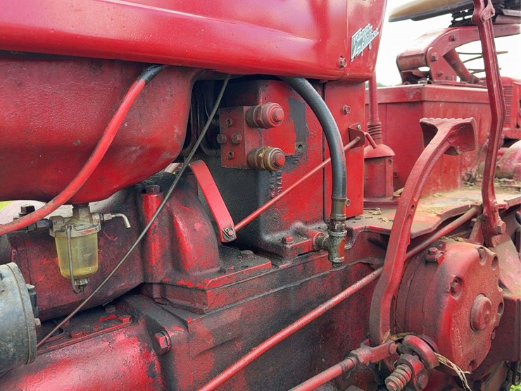 farmall-400-image-59