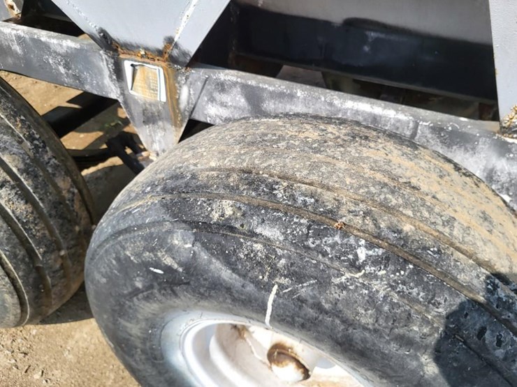 wilmar-6-ton-tandem-axle-lime/fertilizer-spreader-image-30
