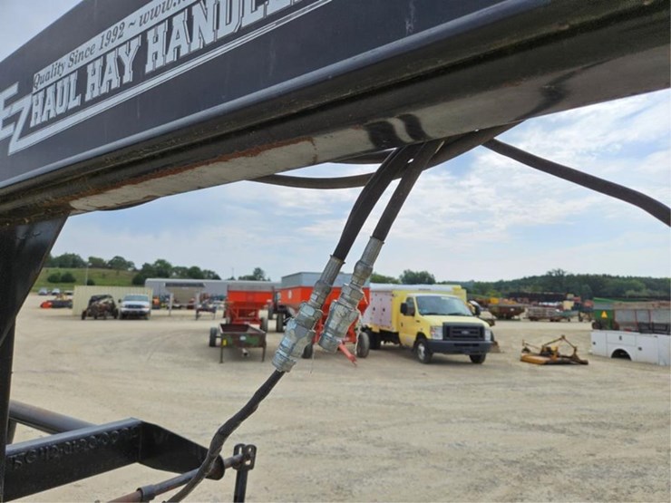 ez-haul-hay-handler-40-image-10