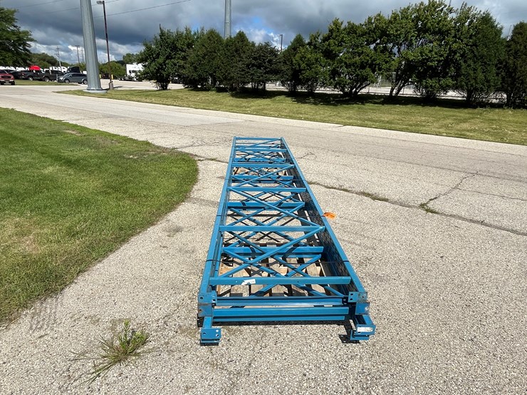 #1352-•-20'-pallet-racking-uprights-image-6