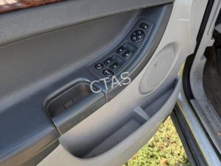 chrysler-pacifica-image-13