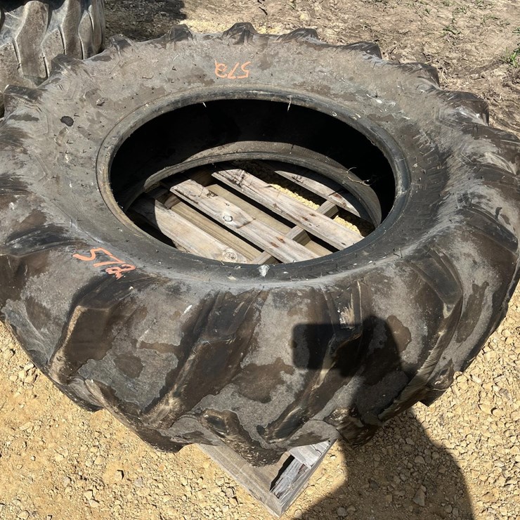 Firestone 18.4-30 tractor tire