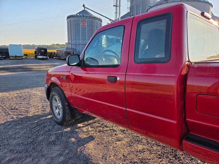 2004-ford-ranger-xlt-image-3