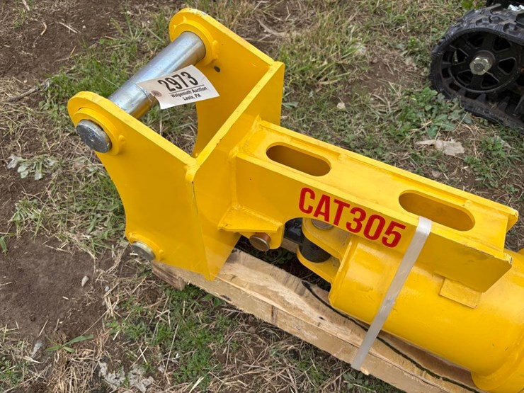 caterpillar-305-image-4