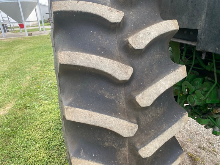 john-deere-4055-image-53